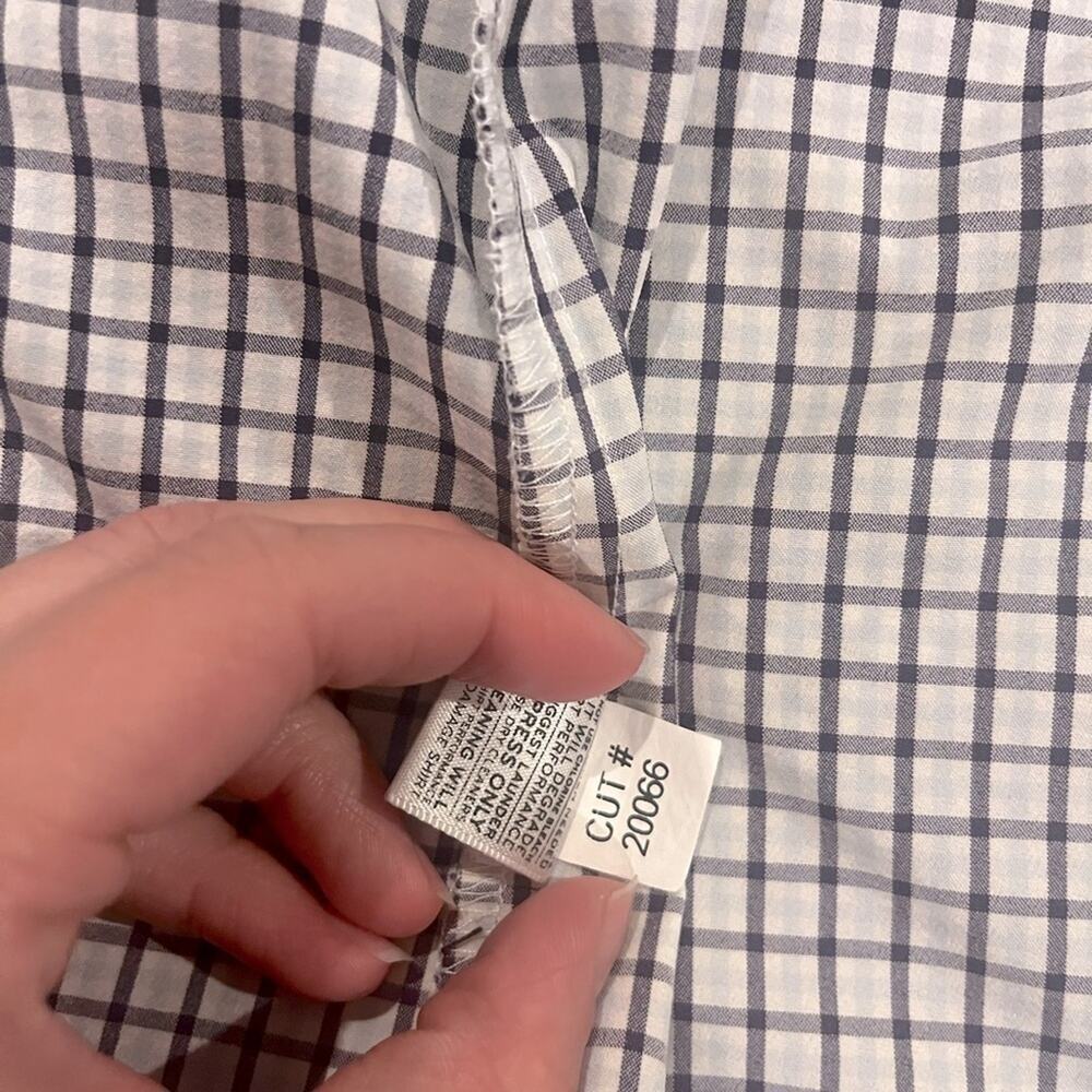 Mizzen and Main Tradition Evolved Button Down Dress Shirt Light Blue and Purple - Picture 4 of 5